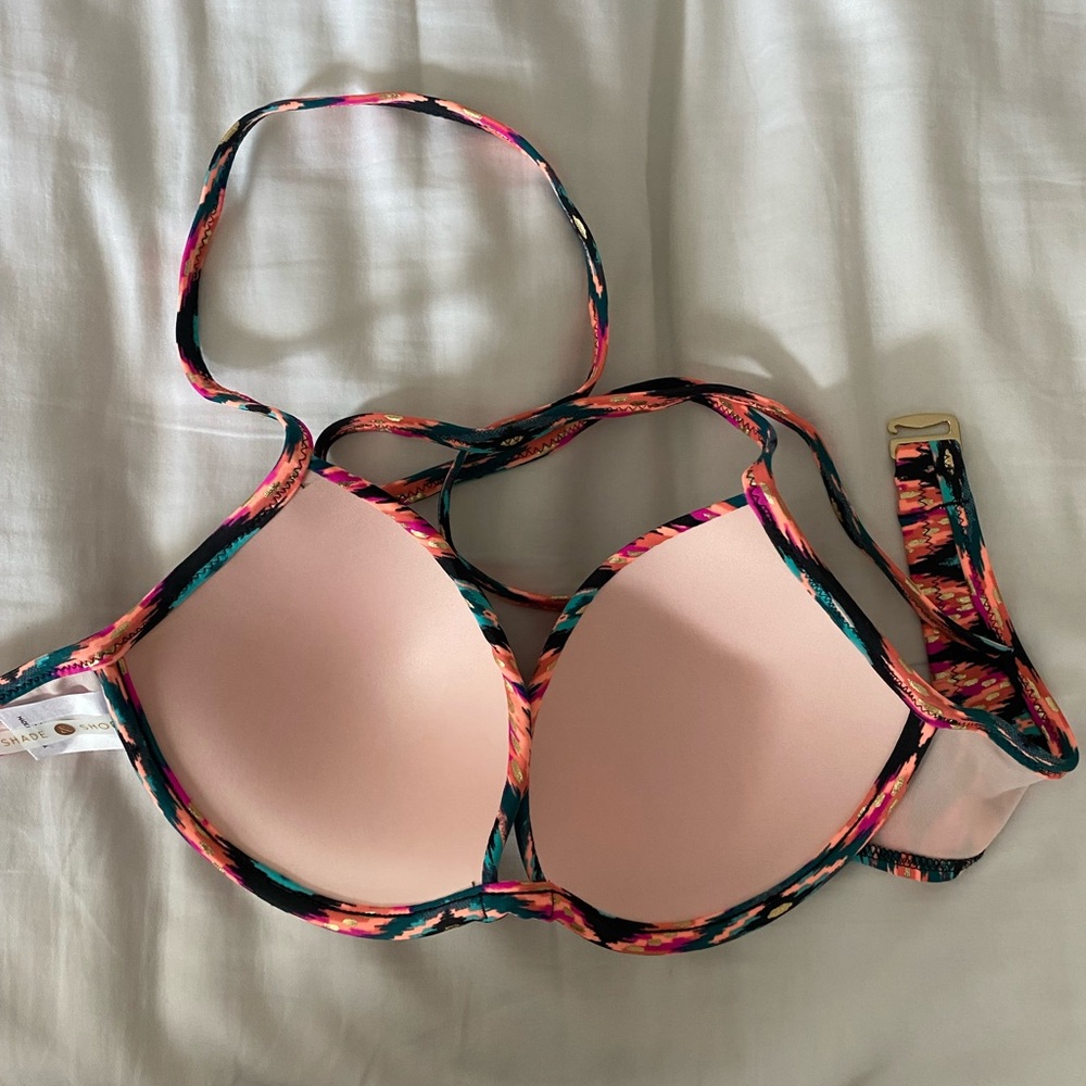 Shade & Shore Halter Bikini Top - Picture 5 of 5